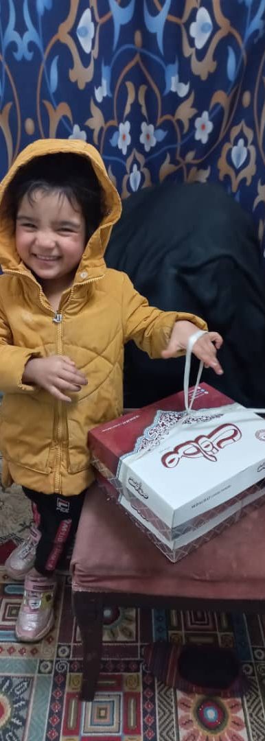 Kind in Teheran Seit September unterstützt die Aktion Kinderhilfe das traditionsreiche Hilfsprojekt Khorshid Charity in Teheran