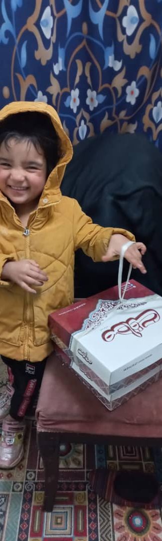Kind in Teheran Seit September unterstützt die Aktion Kinderhilfe das traditionsreiche Hilfsprojekt Khorshid Charity in Teheran