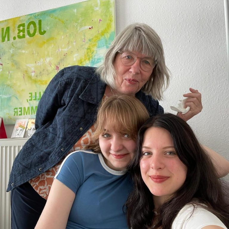 Maria Valeriia Marita Das sind Maria, Valeriia und Marita